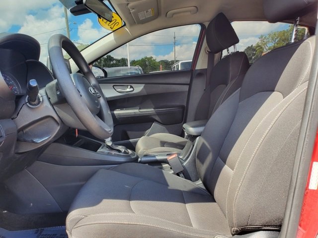 Used 2019 Kia Forte LXS image 4