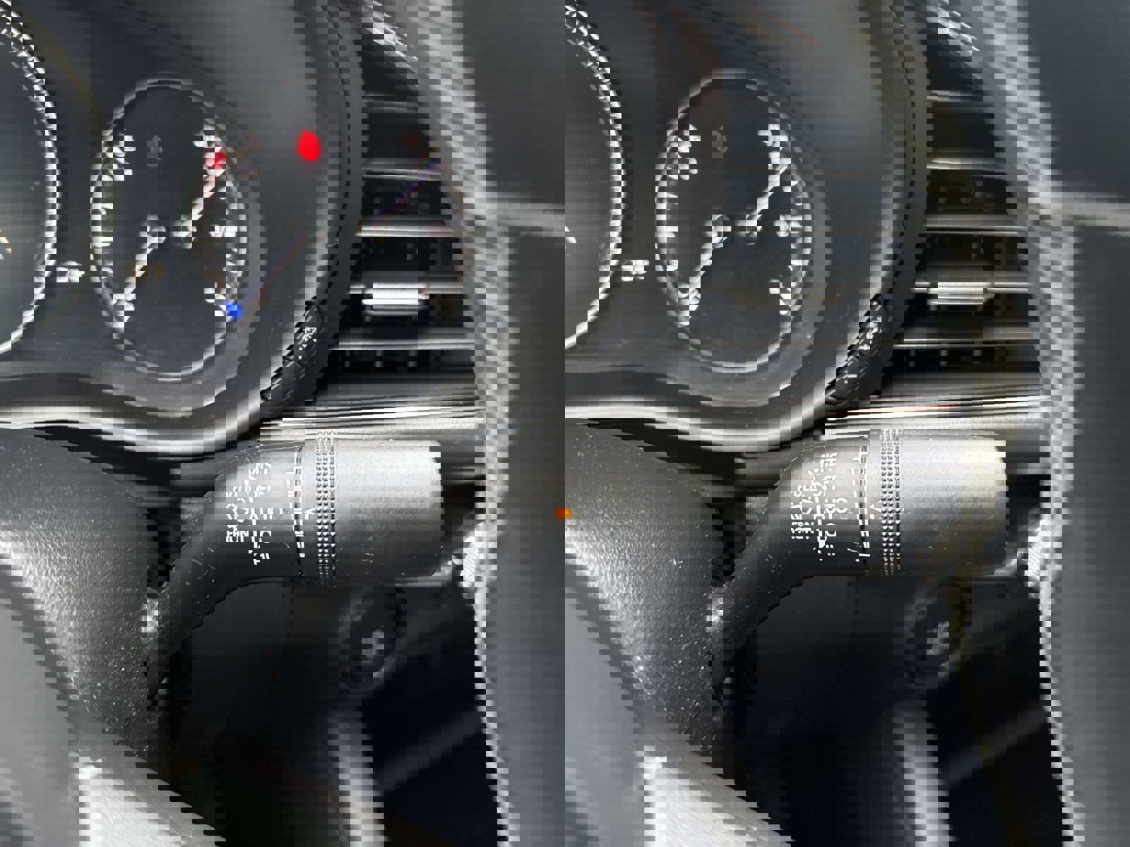 Used 2019 MAZDA MAZDA3 Sedan w/ Preferred Package image 27