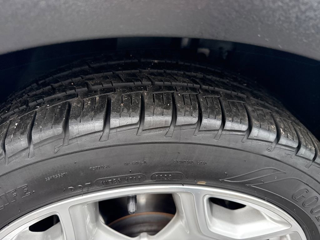 Used 2019 Ford Escape Titanium image 15