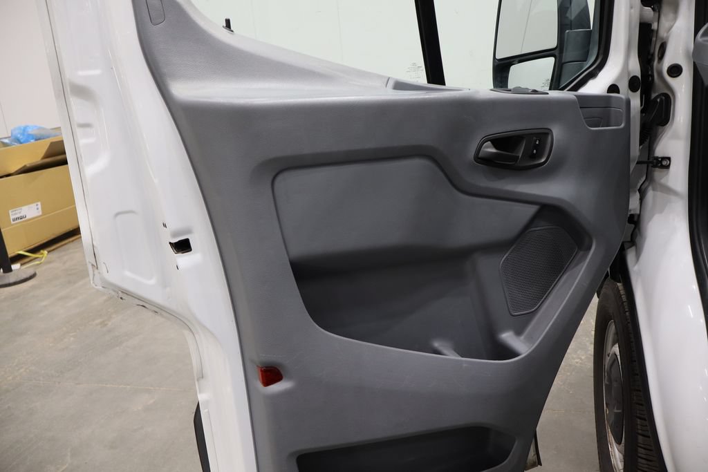 Used 2017 Ford Transit 150 130 Low Roof RWD image 11