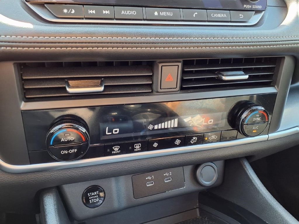 Used 2026 Nissan Rogue SV AWD/4WD image 9