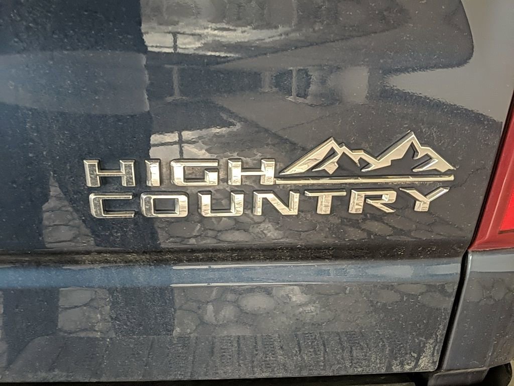 Used 2021 Chevrolet Silverado 1500 High Country w/ Technology Package image 8