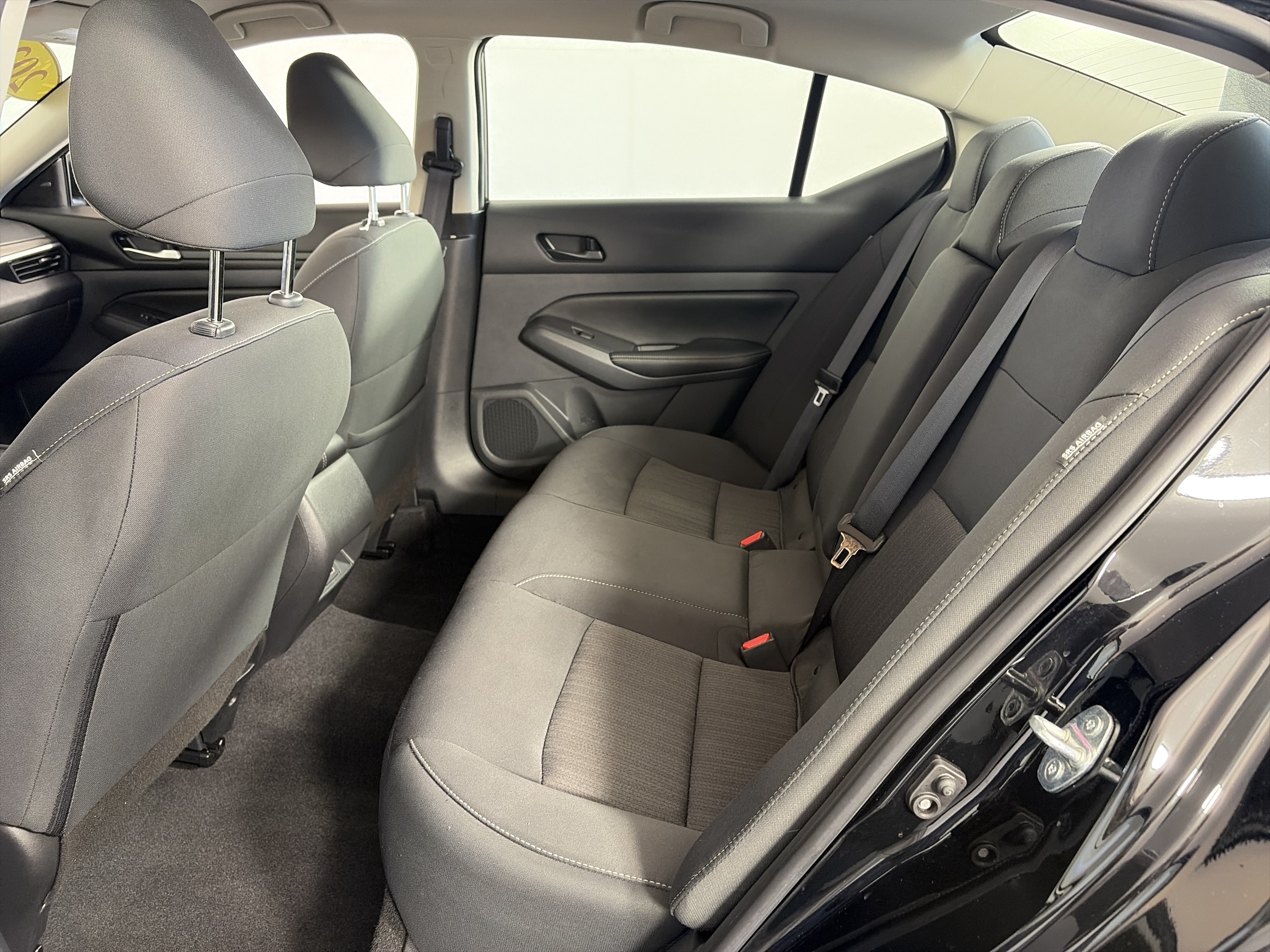 Used 2025 Nissan Altima 2.5 SV AWD/4WD image 7