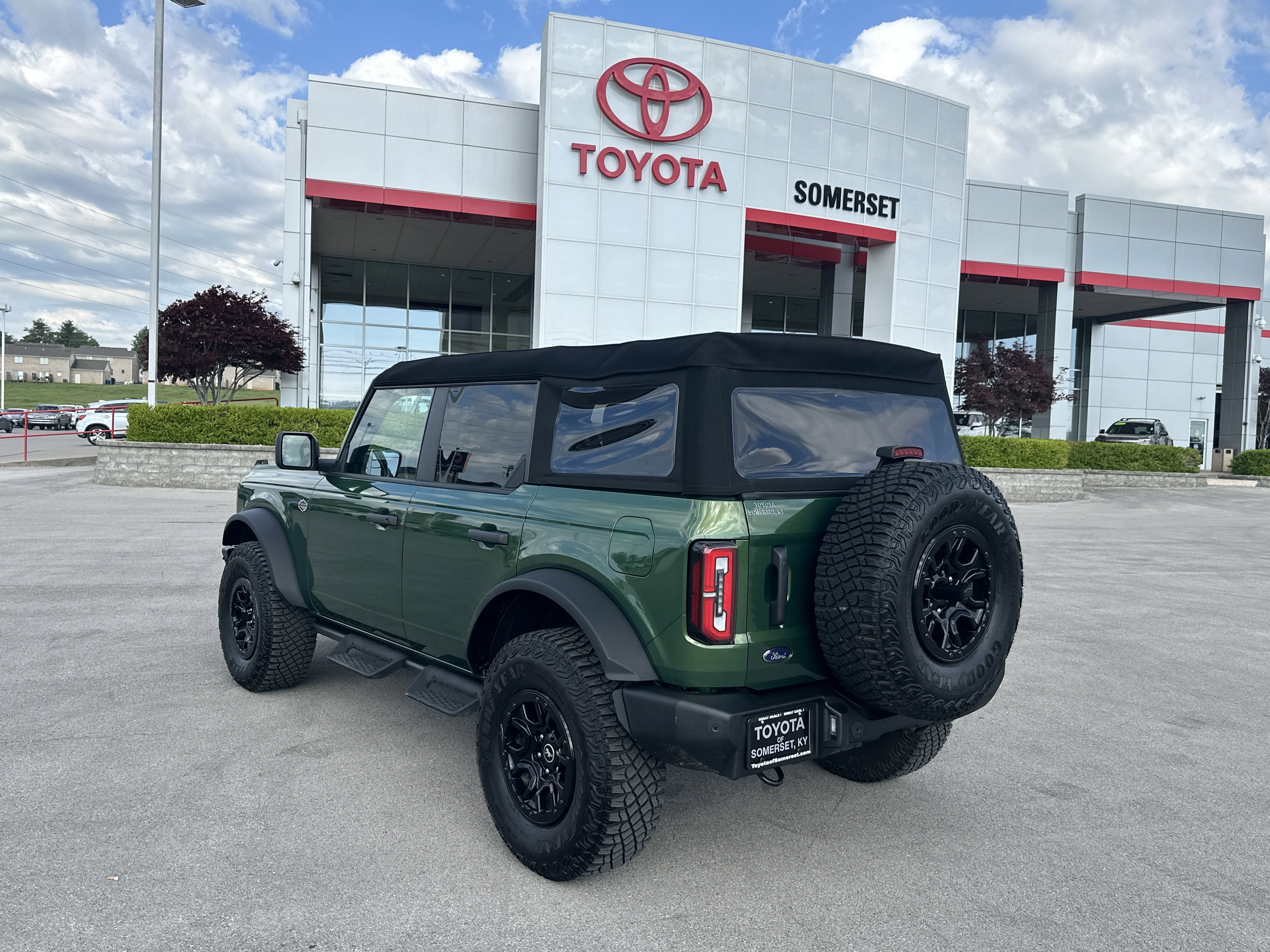 Used 2024 Ford Bronco Wildtrak image 7