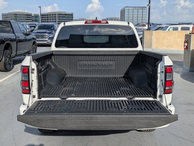 Used 2023 Nissan Frontier 4x4 Crew Cab image 12