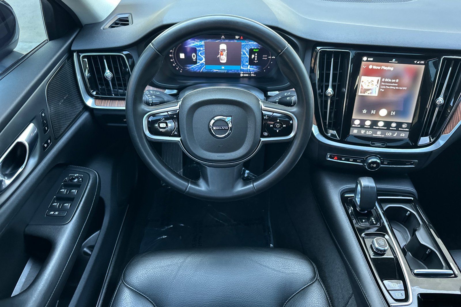 Certified 2025 Volvo S60 T8 Plus w/ Climate Package AWD/4WD image 17