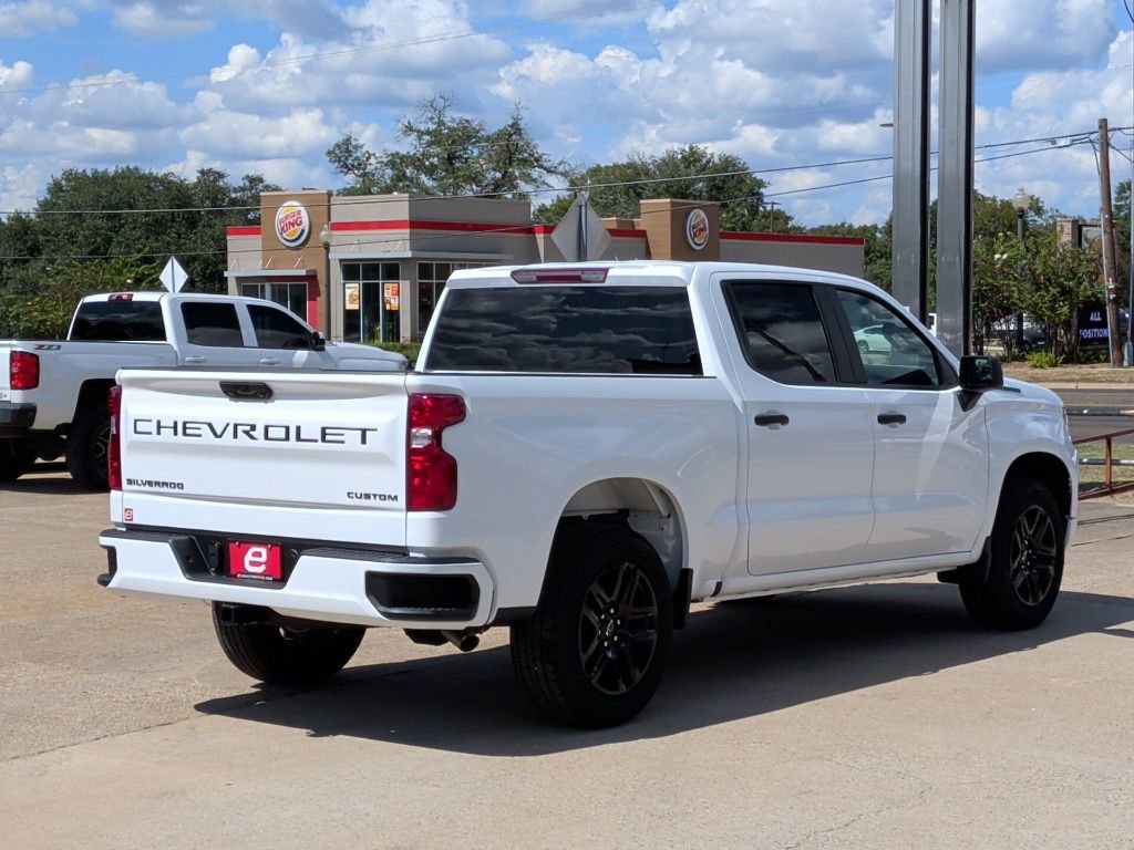 New 2026 Chevrolet Silverado 1500 Custom w/ LPO, Dark Essentials Package RWD image 8