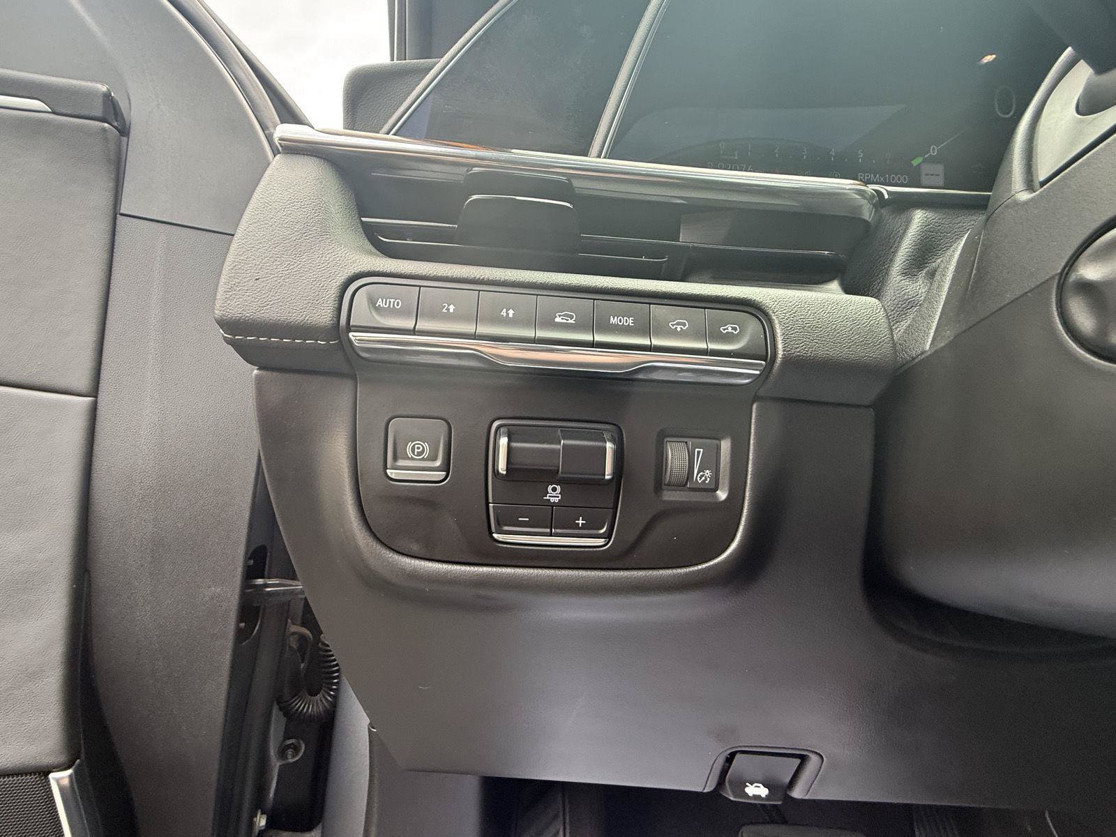 Used 2022 Cadillac Escalade ESV Premium Luxury w/ Performance Package AWD/4WD image 14