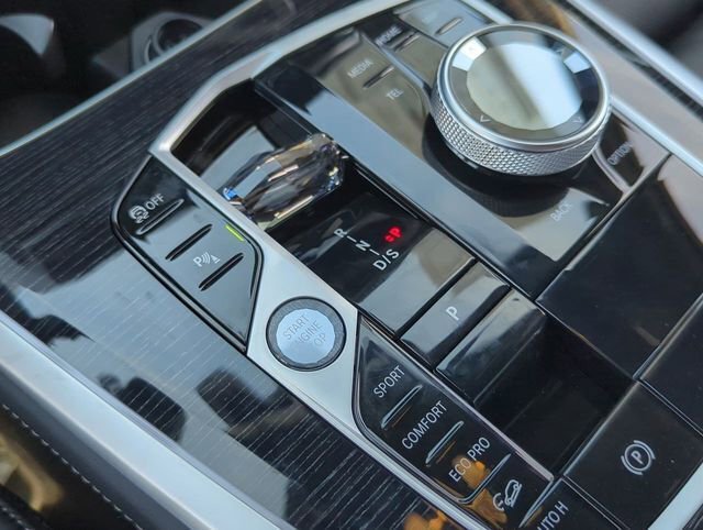 New 2026 BMW X5 xDrive40i w/ Executive Package image 21