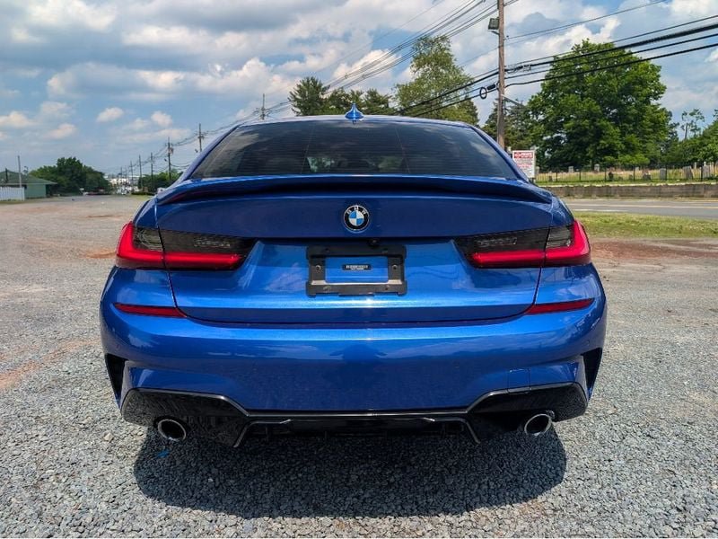 Used 2021 BMW 330i xDrive Sedan w/ M Sport Package AWD/4WD image 6