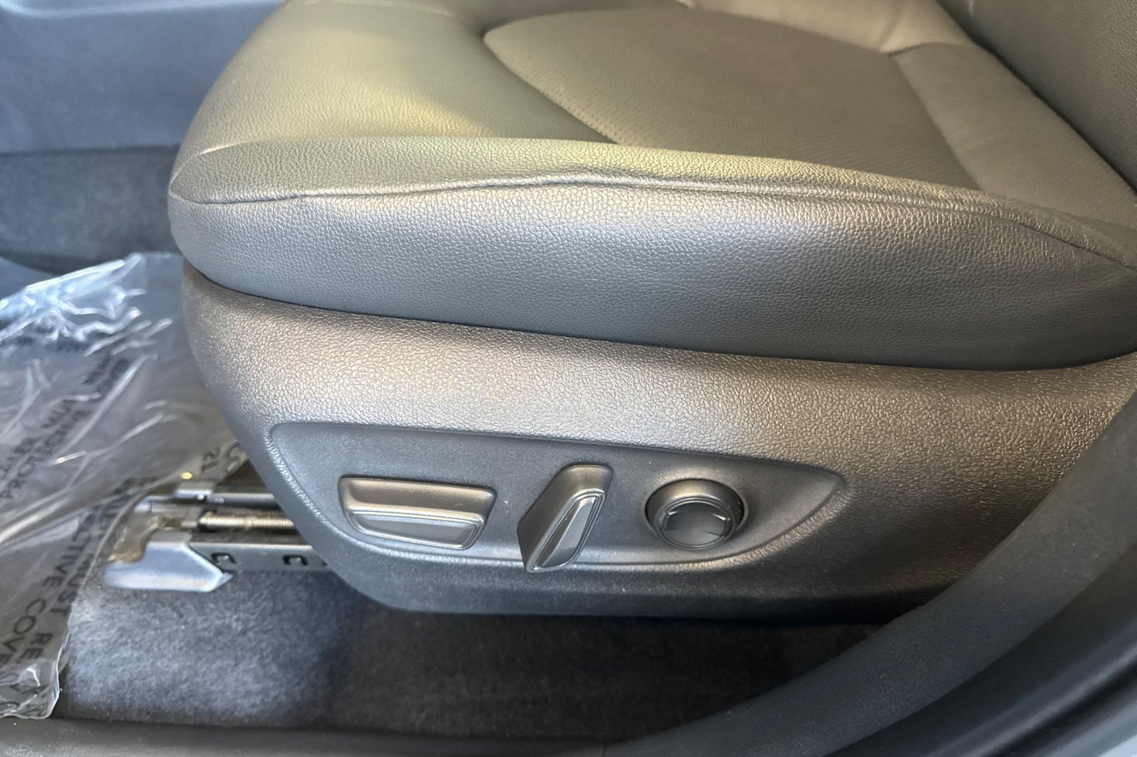 Used 2025 Toyota Grand Highlander FWD image 12