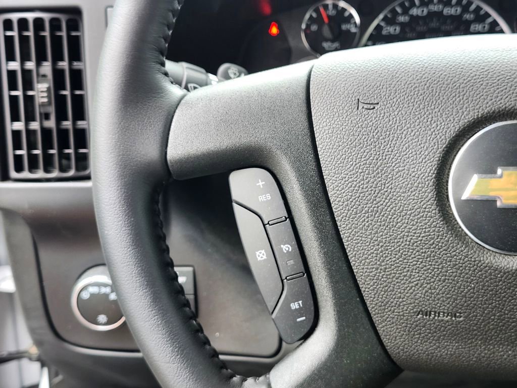 Used 2022 Chevrolet Express 3500 w/ Power Convenience Package image 18