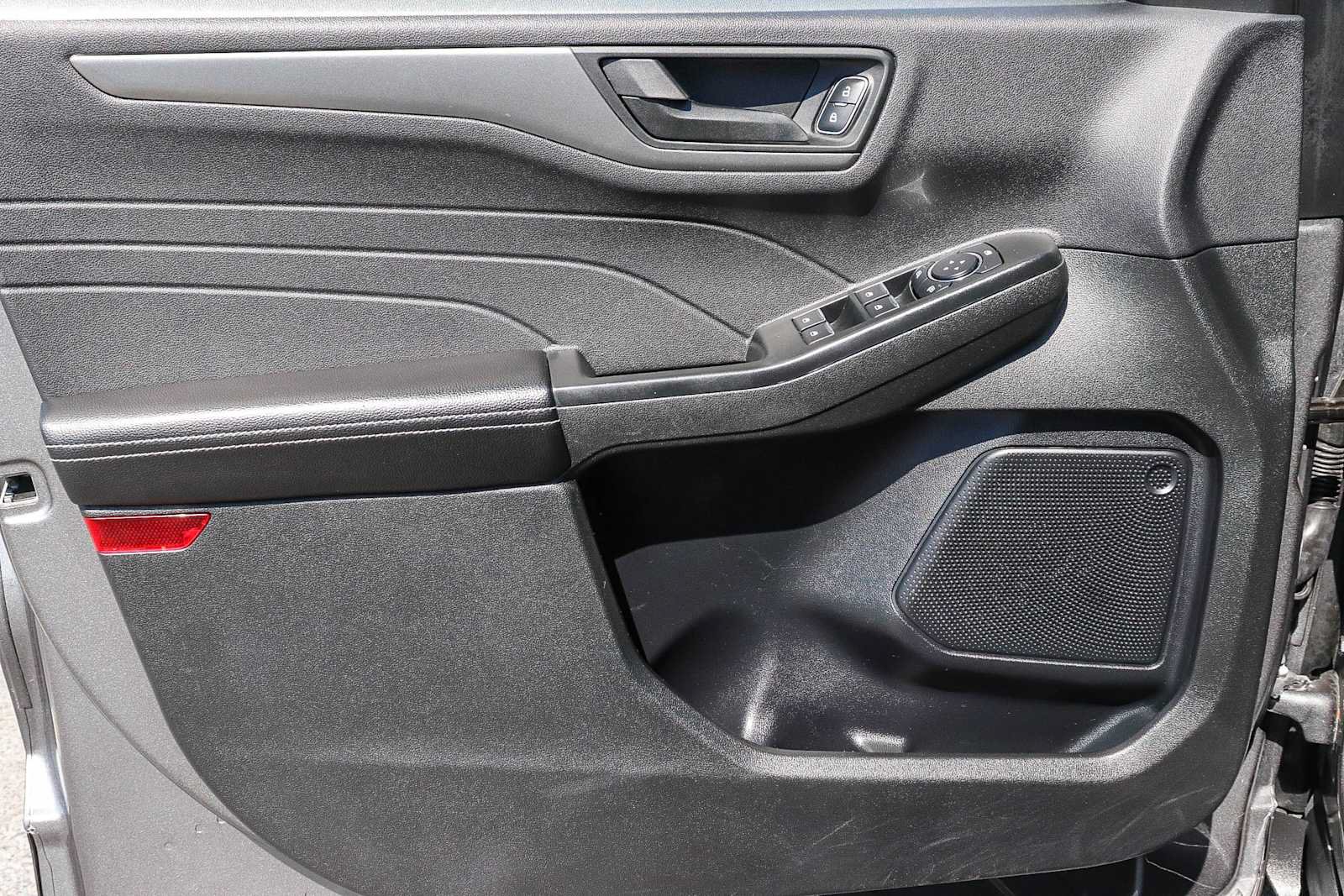 Used 2025 Ford Escape Active FWD image 30