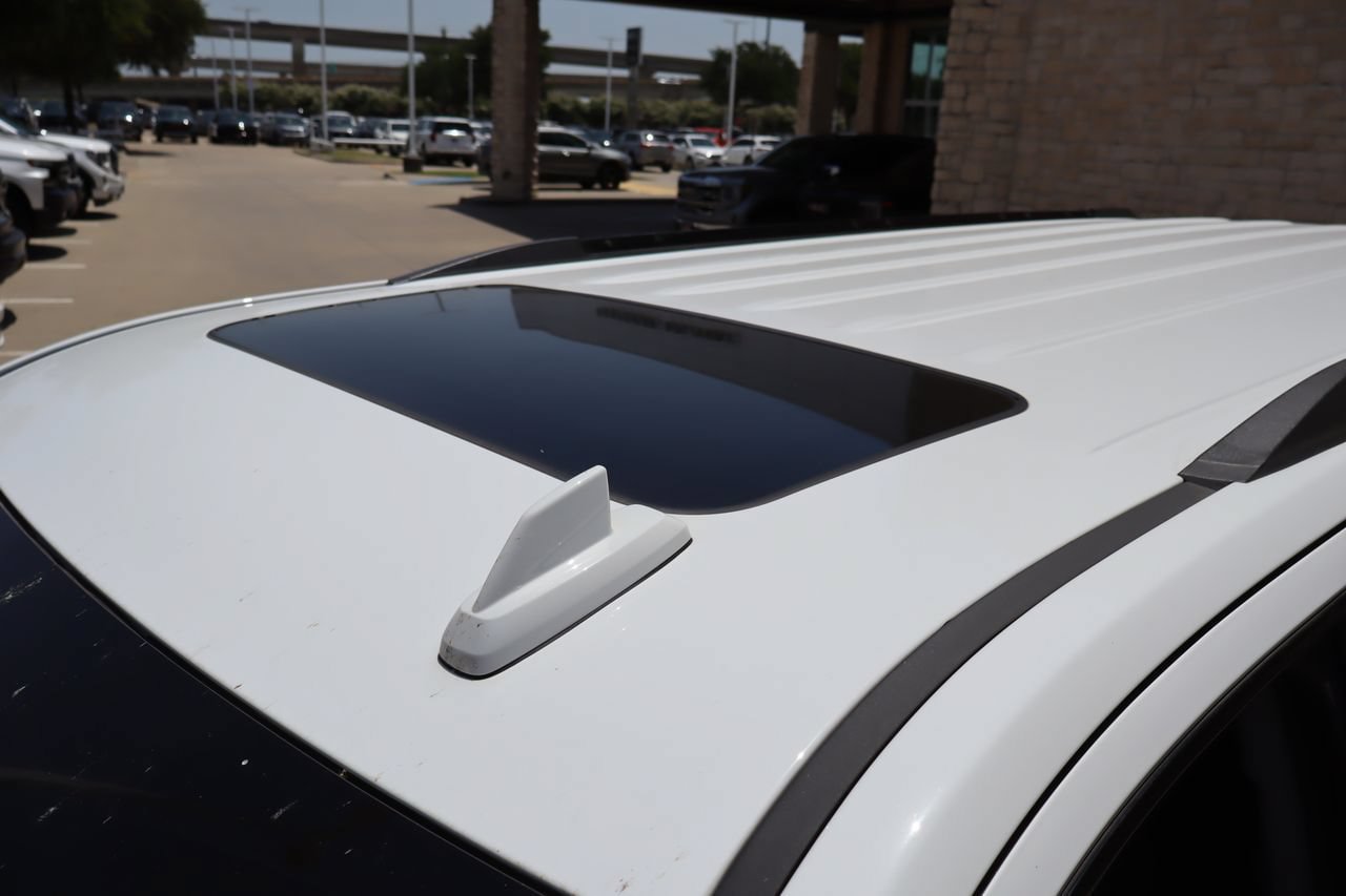 Used 2019 Chevrolet Suburban Premier AWD/4WD image 4