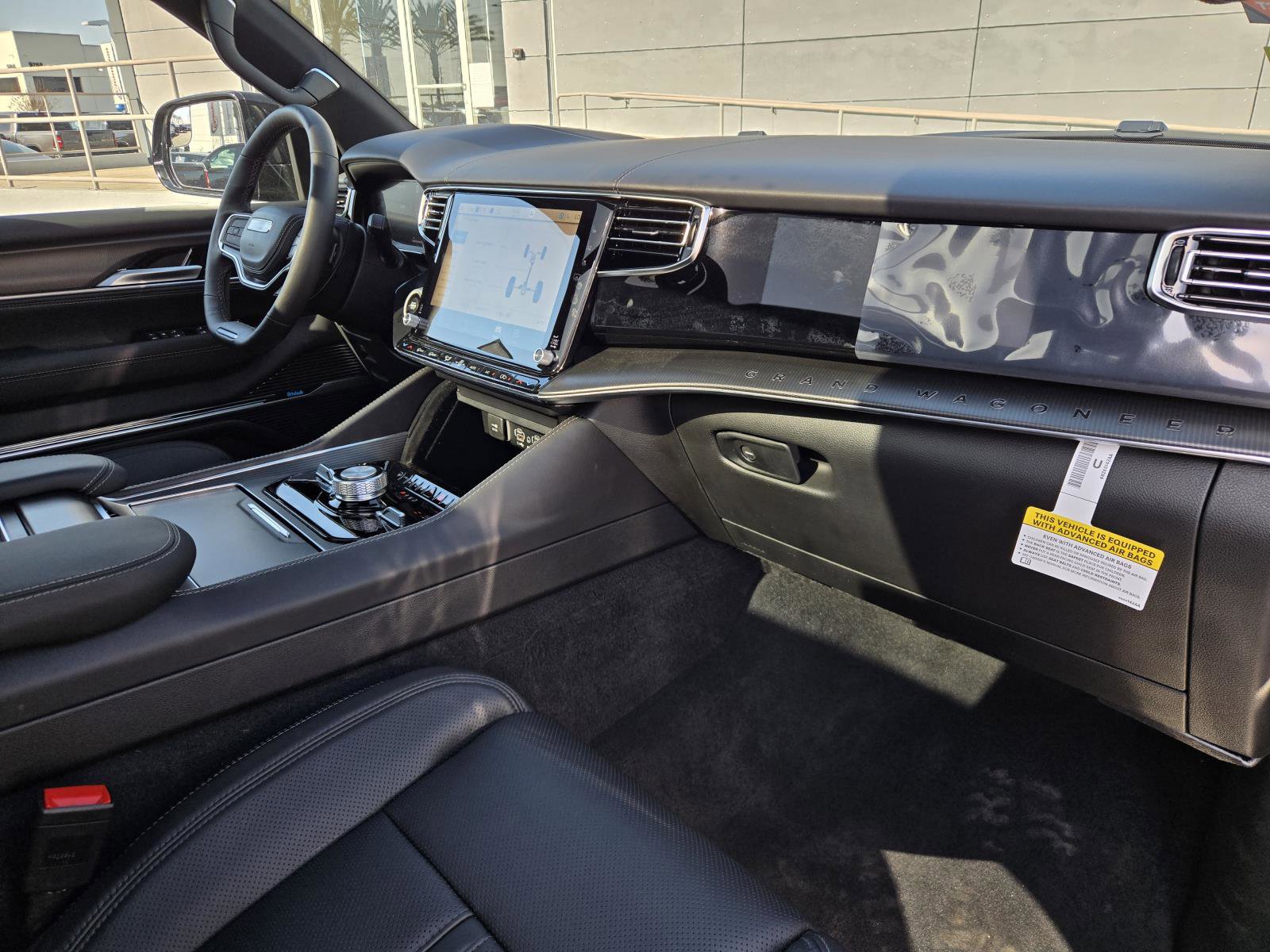 New 2026 Jeep Grand Wagoneer Summit w/ Premium Group III image 32