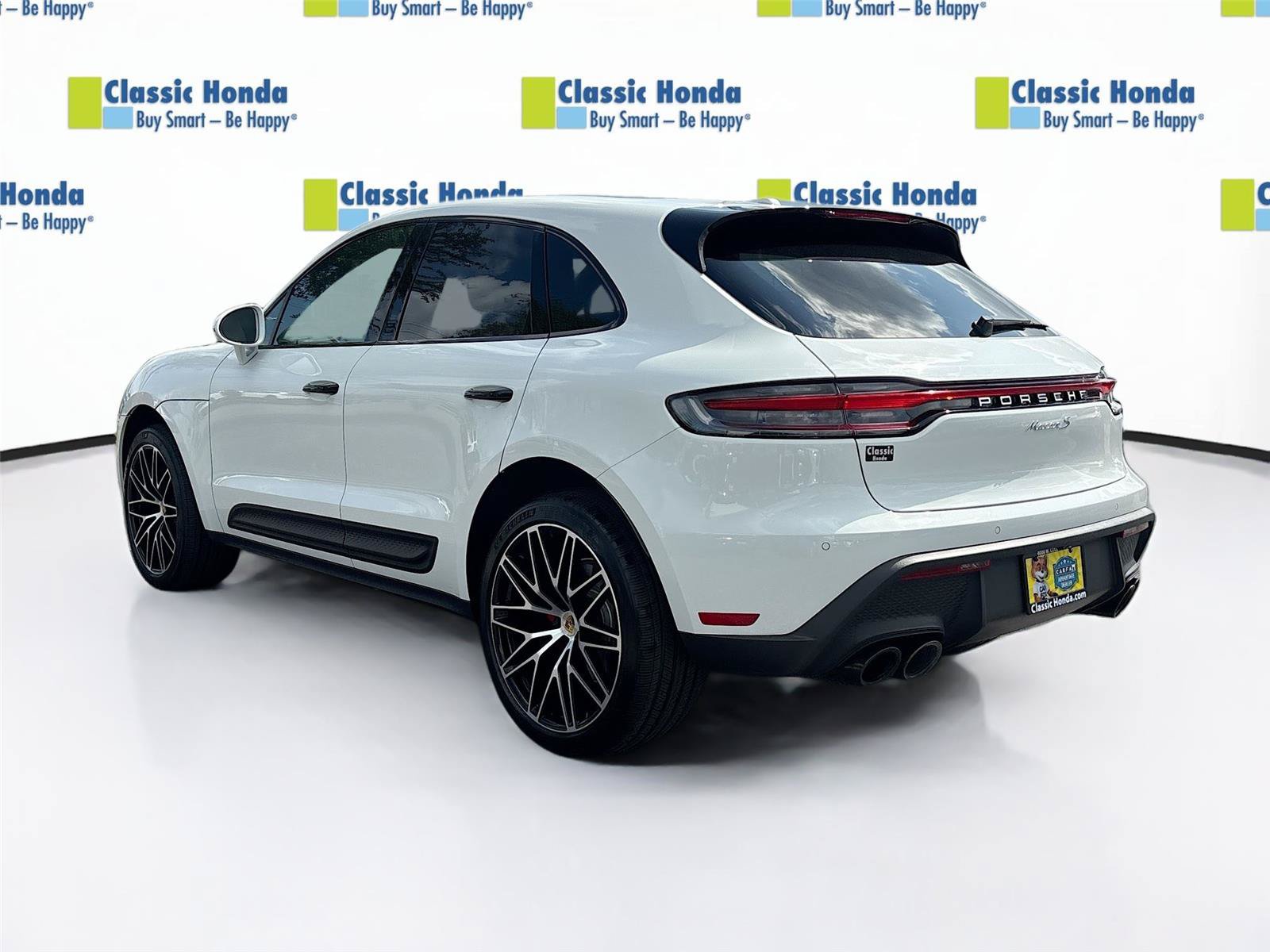 Used 2023 Porsche Macan S AWD/4WD image 5