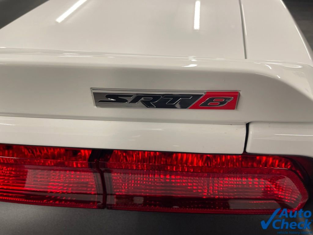 Used 2014 Dodge Challenger SRT8 image 20