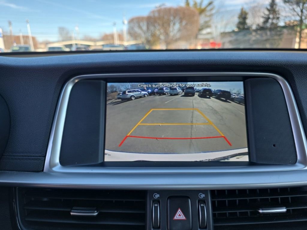 Used 2019 Kia Optima LX image 18