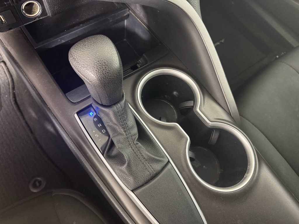 Used 2021 Toyota Camry LE image 26