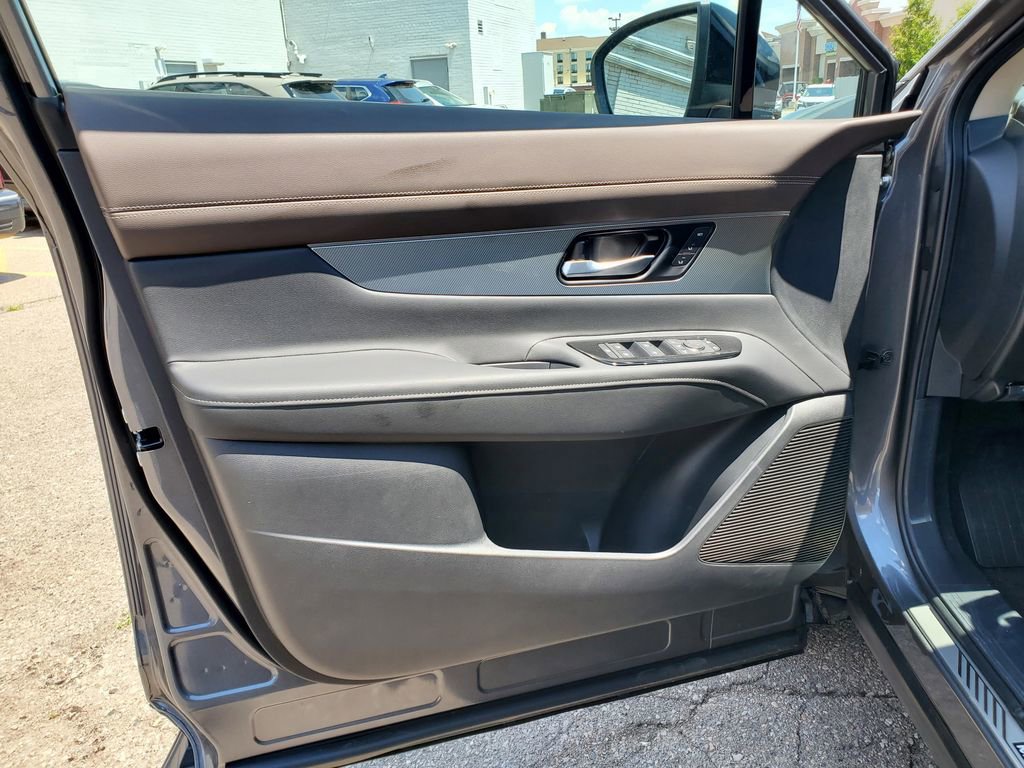 New 2025 Nissan Murano Platinum w/ Cargo Package image 15