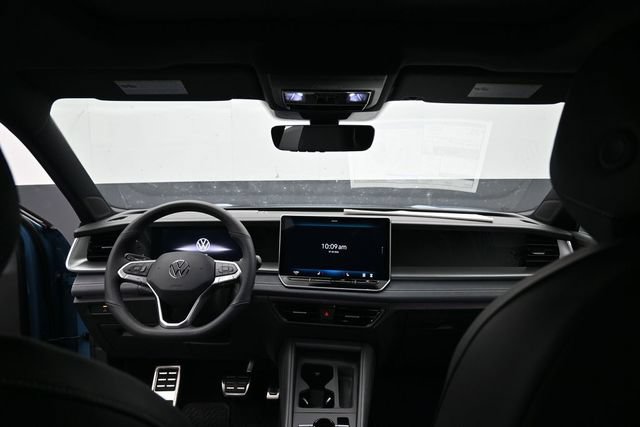 New 2026 Volkswagen Tiguan SE R-Line AWD/4WD image 10