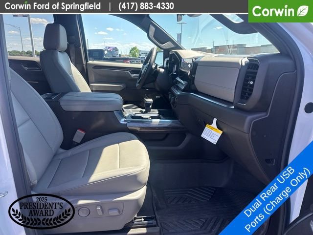 Used 2025 Chevrolet Silverado 1500 LTZ AWD/4WD image 12