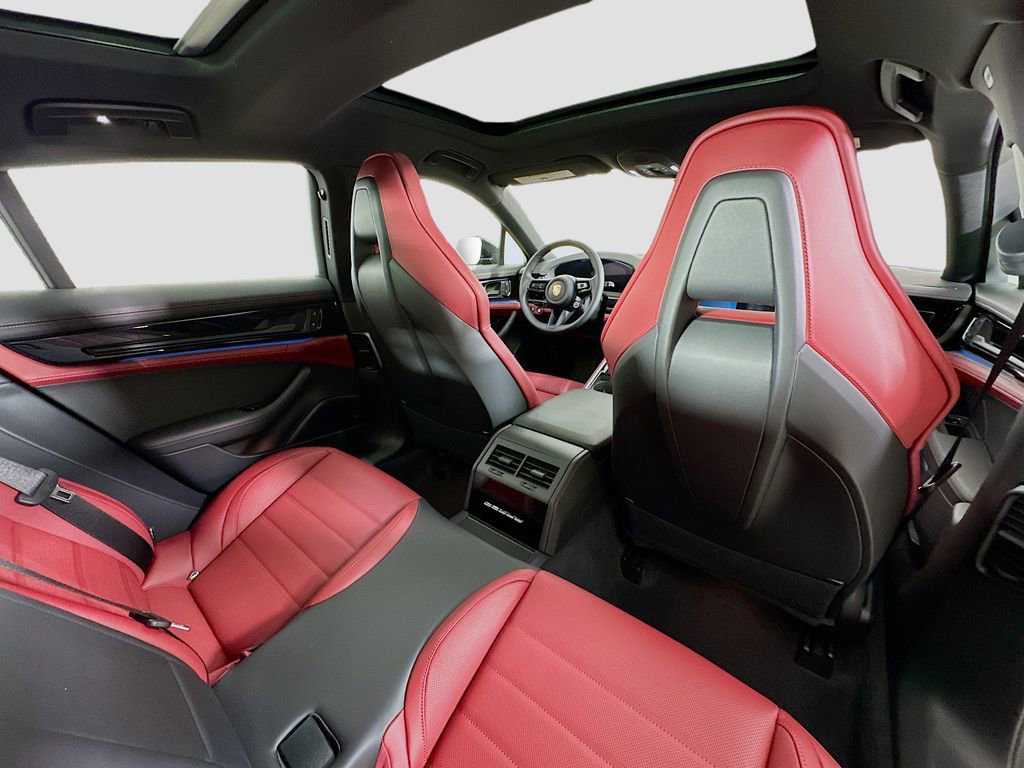 New 2026 Porsche Panamera image 30