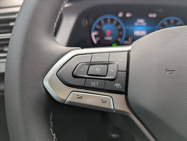 New 2026 Volkswagen Atlas Cross Sport SE FWD image 13