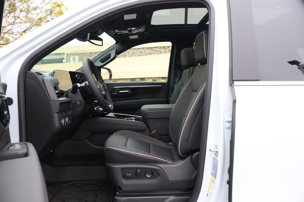New 2026 Chevrolet Tahoe Premier w/ Sun And Tow Package AWD/4WD image 15