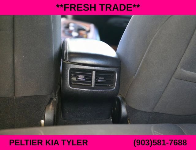 Used 2023 Dodge Challenger SXT w/ Blacktop Package image 23