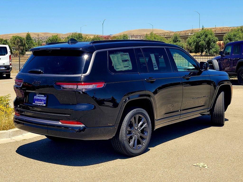 New 2026 Jeep Grand Cherokee L Limited AWD/4WD image 3