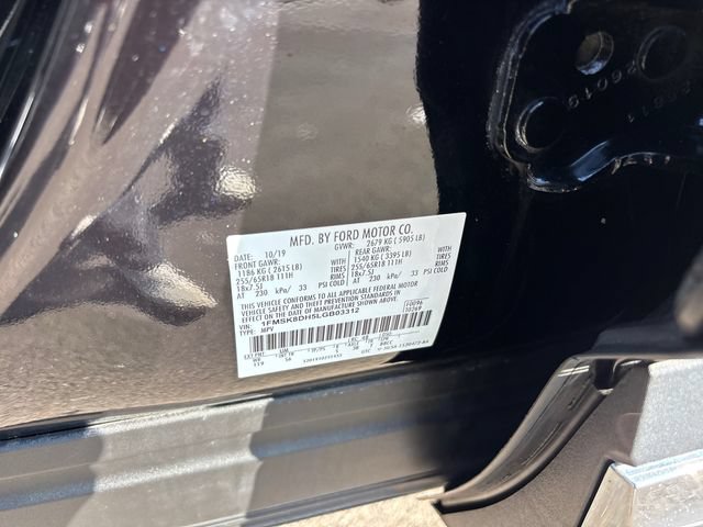 Used 2020 Ford Explorer XLT w/ Equipment Group 202A AWD/4WD image 36