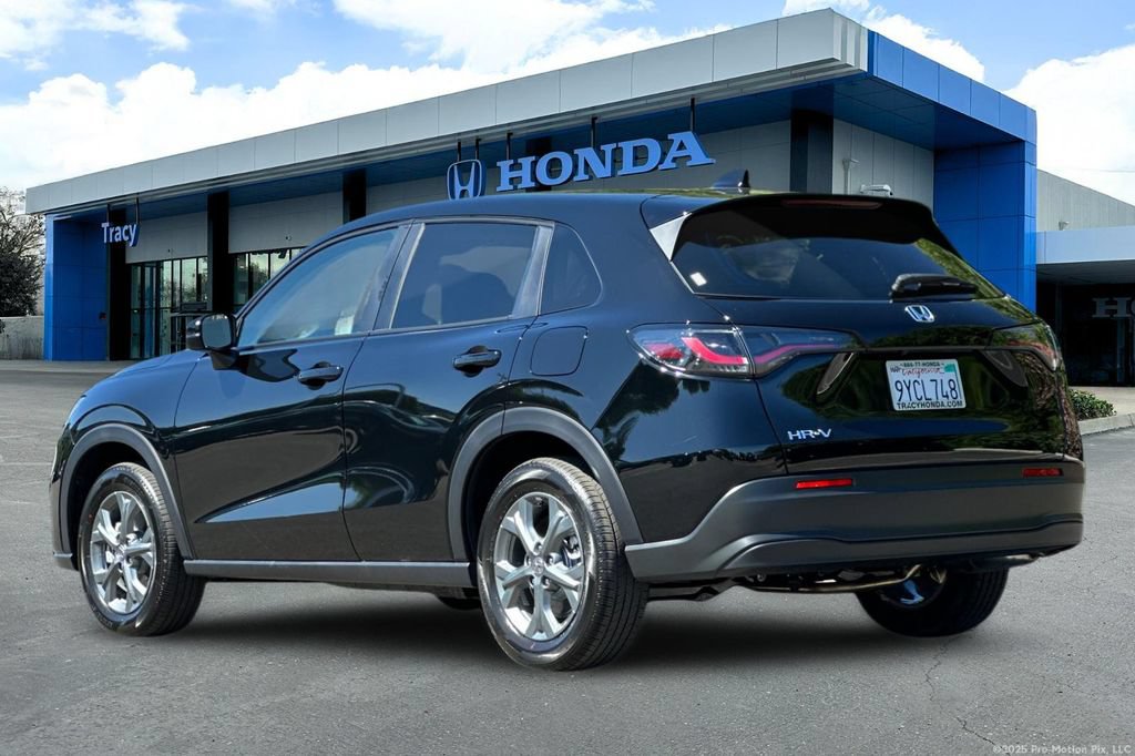 Certified 2026 Honda HR-V LX image 10
