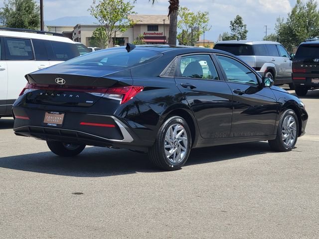 New 2026 Hyundai Elantra Blue image 4