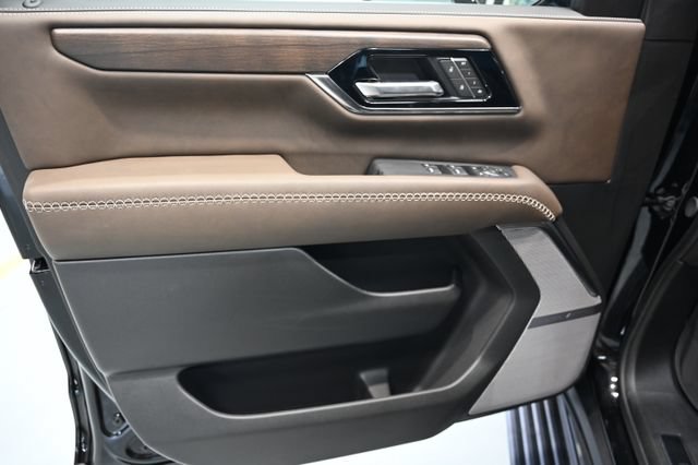 New 2026 GMC Yukon XL Denali Ultimate w/ LPO, Floor Liner Package AWD/4WD image 34