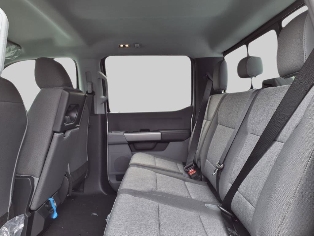New 2026 Ford F250 4x4 Crew Cab Super Duty image 10
