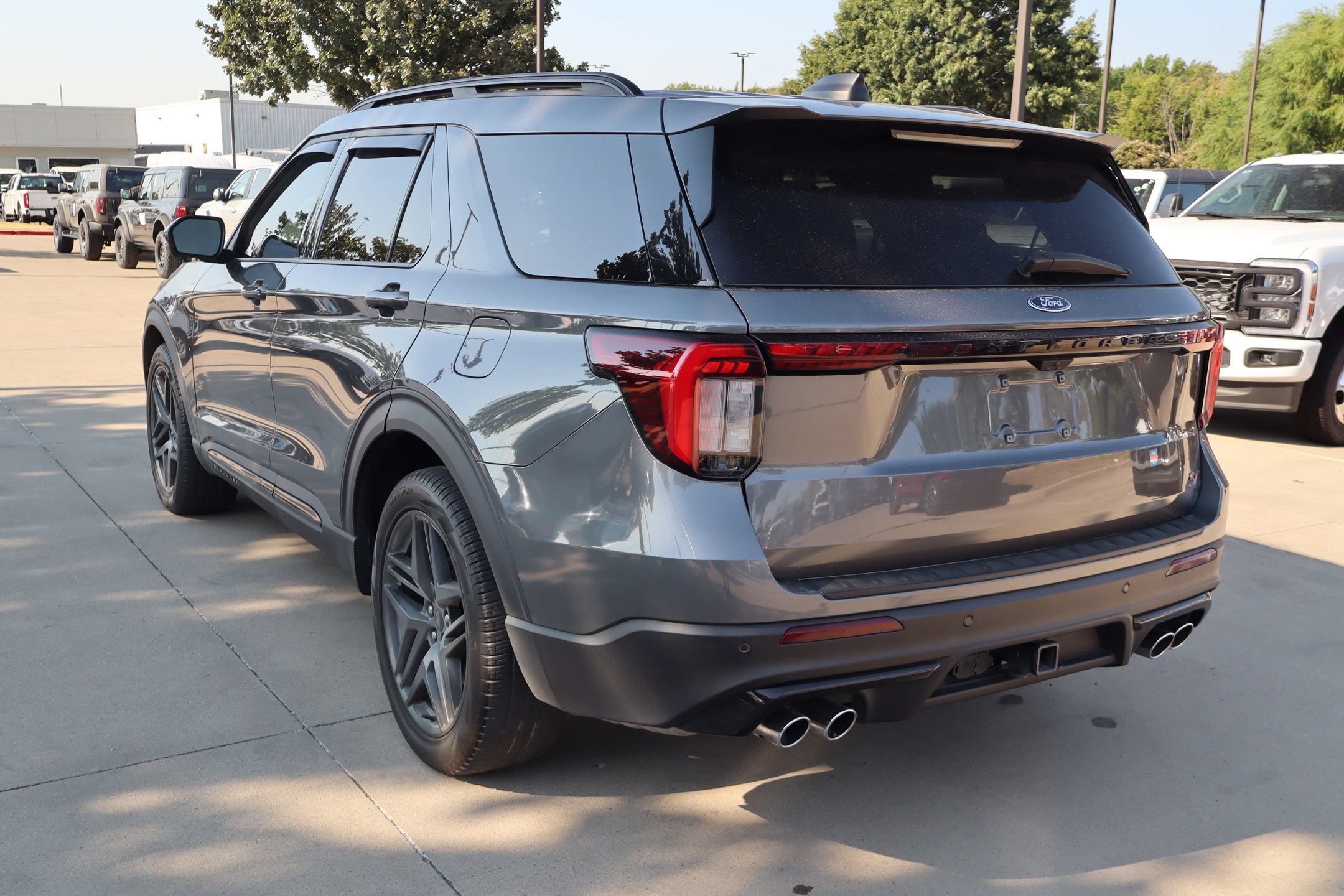 Certified 2025 Ford Explorer ST AWD/4WD image 6