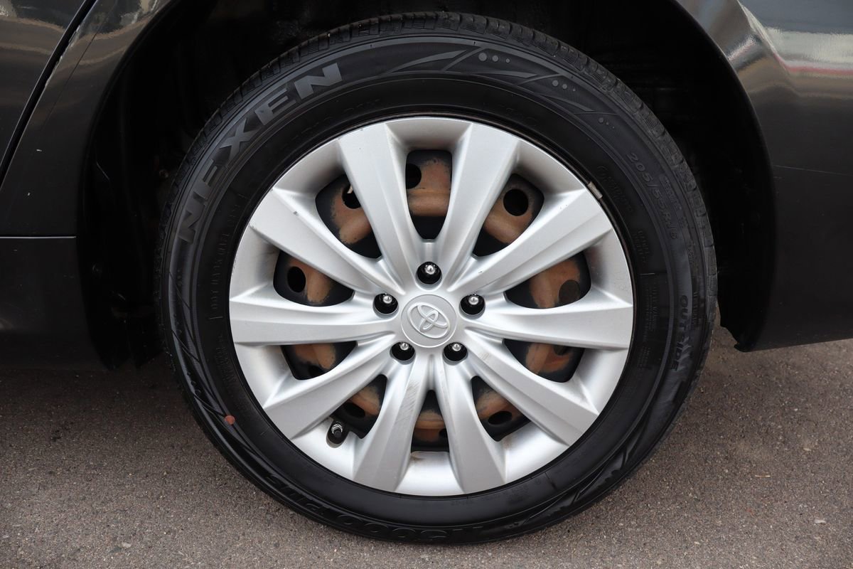 Used 2013 Toyota Corolla LE w/ Protection Pkg image 40