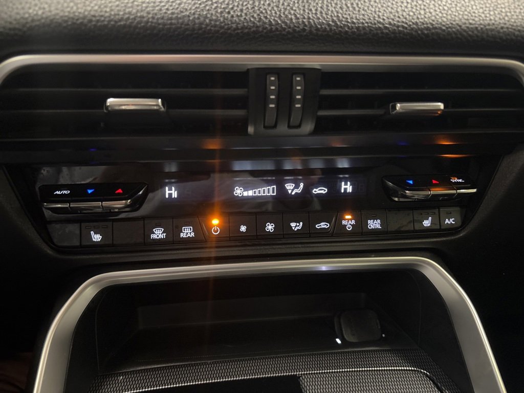 Used 2024 MAZDA CX-90 3.3 Turbo w/ Preferred Plus image 25