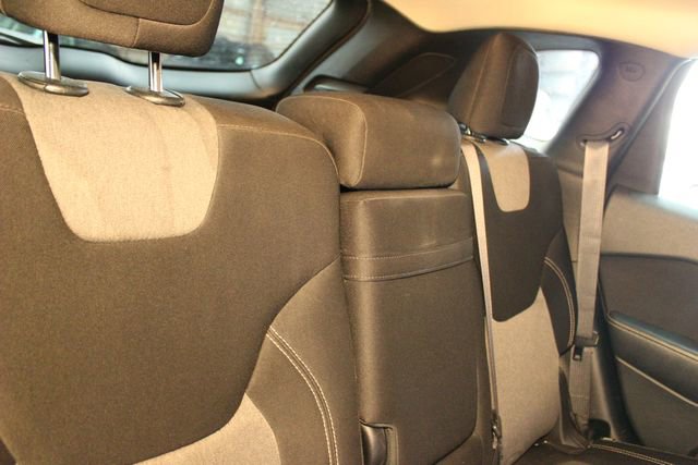Used 2014 Jeep Cherokee Altitude w/ Cold Weather Group image 14