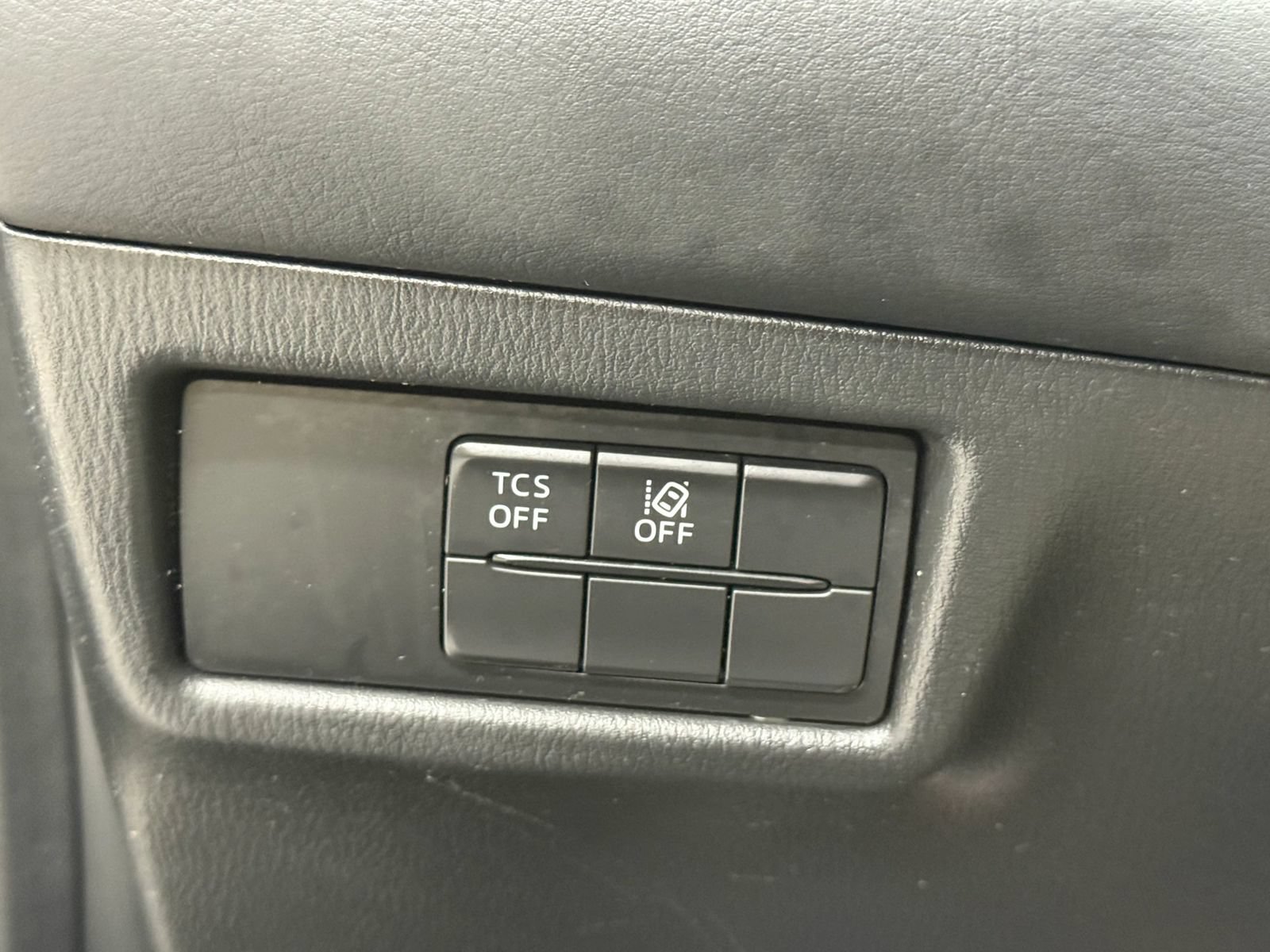 Used 2018 MAZDA CX-5 Touring FWD image 27