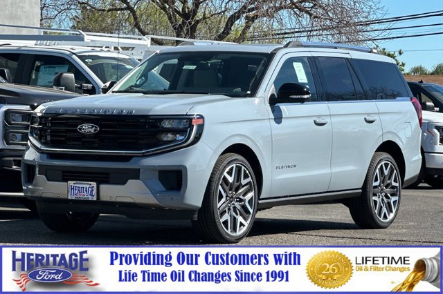 New 2026 Ford Expedition Platinum image 8