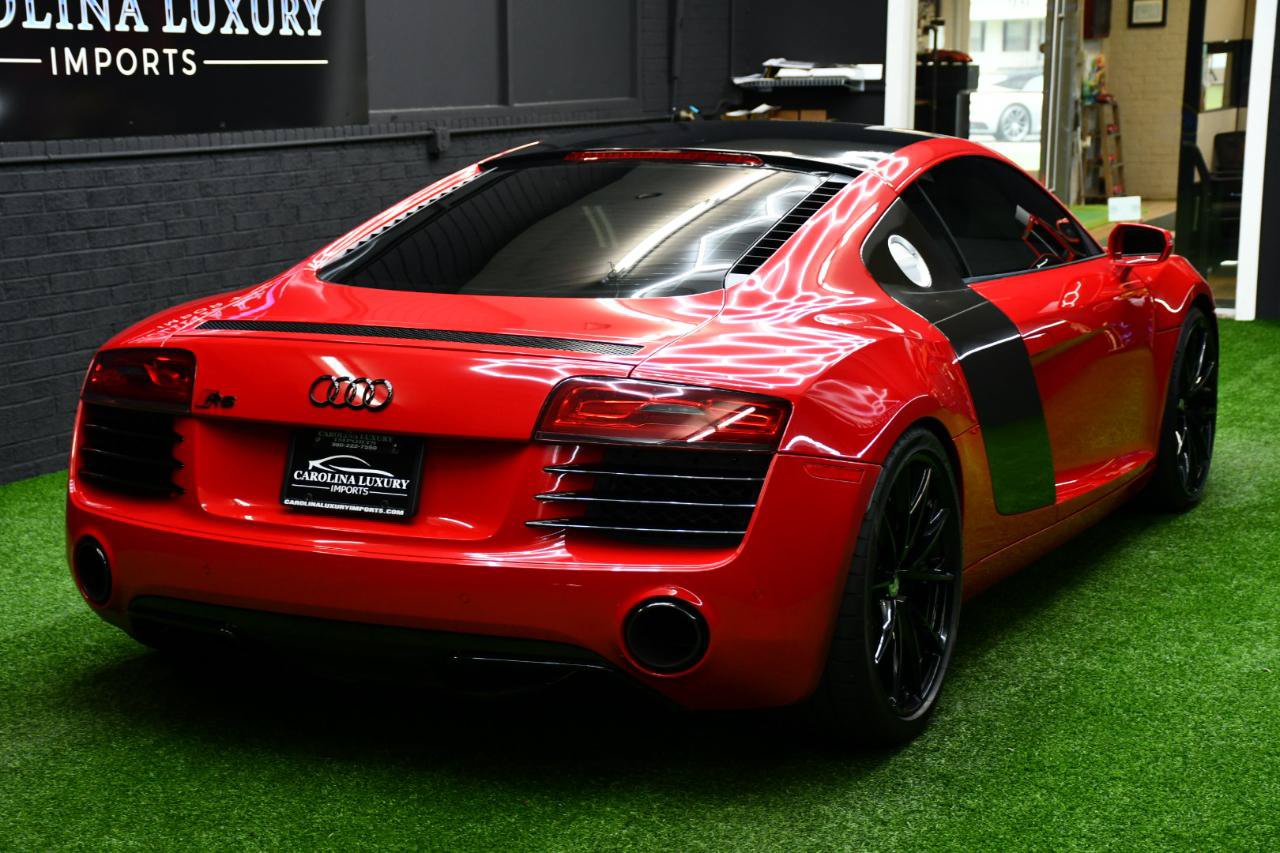 Used 2014 Audi R8 V8 w/ Convenience Package AWD/4WD image 12