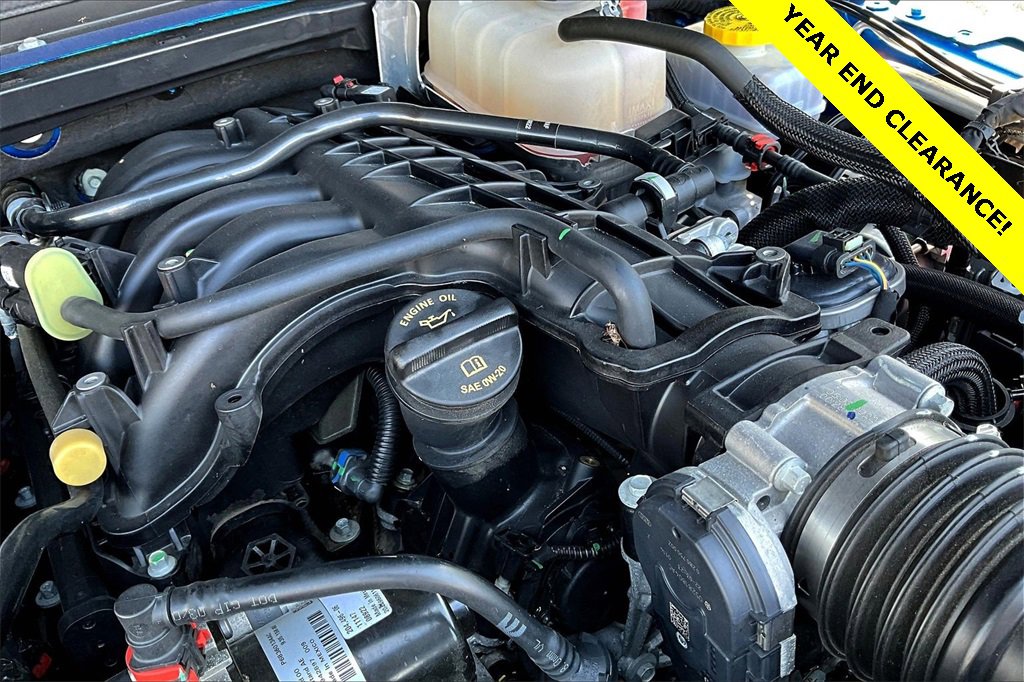 Used 2022 Jeep Wrangler Unlimited Sahara w/ Cold Weather Group image 34