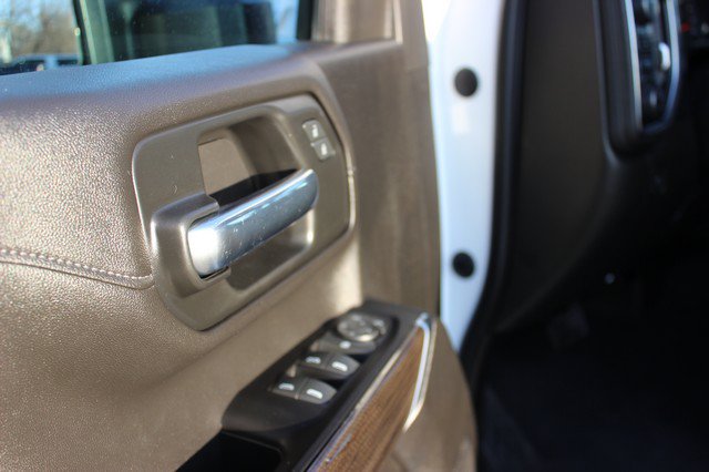 Used 2023 Chevrolet Silverado 2500 LT AWD/4WD image 6