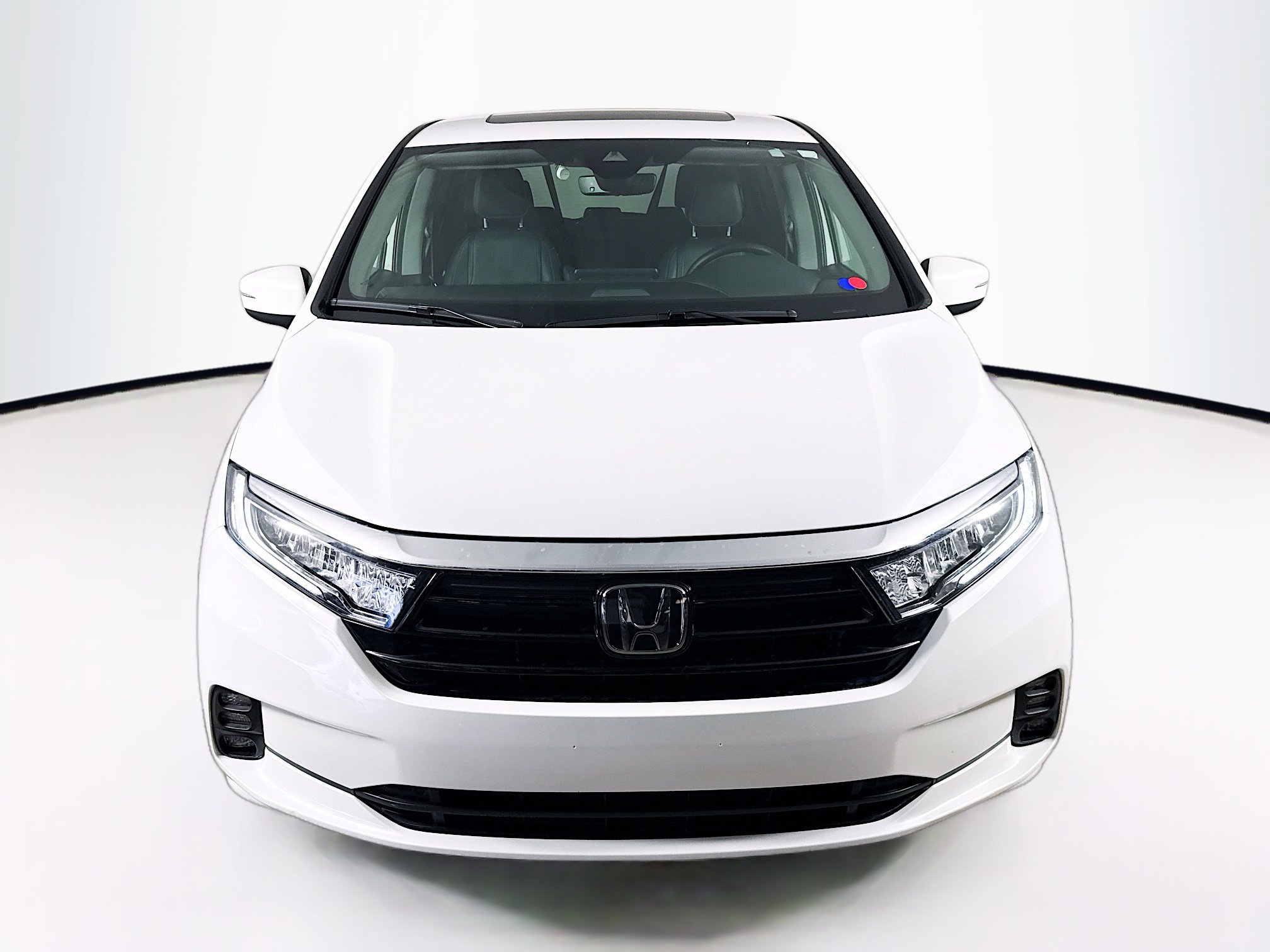 Certified 2024 Honda Odyssey EX-L image 3
