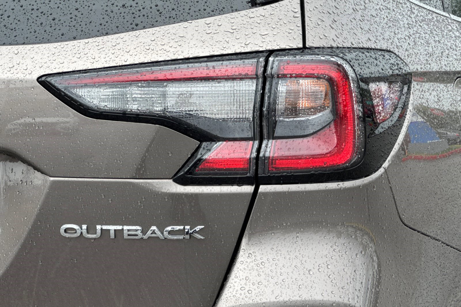 Used 2023 Subaru Outback Limited image 13