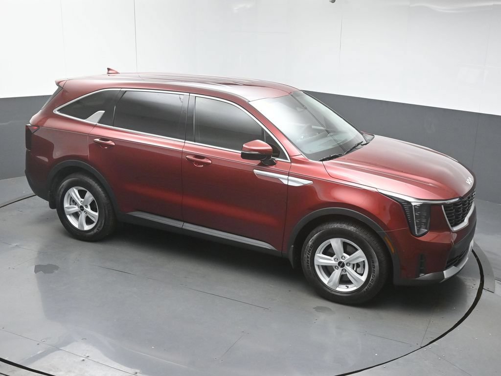 Used 2025 Kia Sorento LX FWD image 41