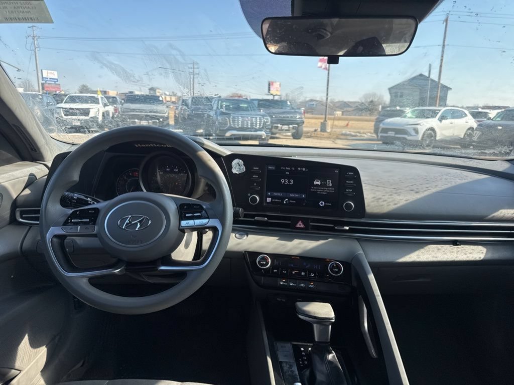 Used 2022 Hyundai Elantra SEL FWD image 37
