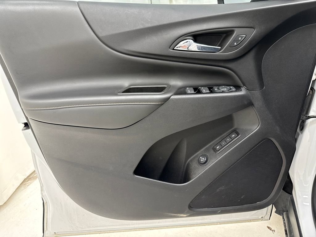 Used 2022 Chevrolet Equinox Premier image 18